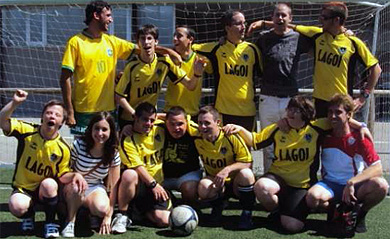 Landako acoge un encuentro de fútbol sala para deportistas con discapacidad intelectual