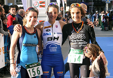 Iurgi Etxeandia y Gurutze Frades, campeones de Euskadi de duatlón de distancia corta