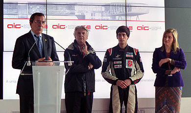 La Diputación apoya el programa deportivo del joven piloto abadiñarra Igor Urien