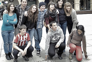 Un grupo de Igorre gana el Festival Zugan Ni por utilizar todos los elementos escénicos