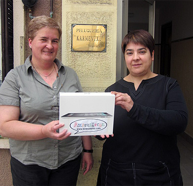 Mari Cruz Gazteluiturrik, “Salerosketak be euskeraz” egitasmoaren ipad-a irabazi du