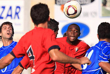 El Amorebieta logra una estéril victoria y dice adiós al playoff