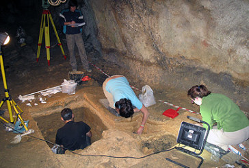 Arqueólogos mostrarán en Mañaria los hallazgos de la cueva de Askondo