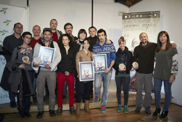 Markeliñe recibe el Premio de Honor de la Feria de Artistas Callejeros ‘Umore Azoka’