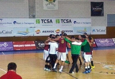 El Zornotza asciende a Adecco Plata tras una épica remontada