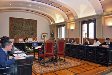 El Pleno de Durango reclama al Gobierno vasco una ambulancia medicalizada en Iurreta