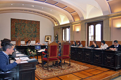 El Pleno de Durango reclama al Gobierno vasco una ambulancia medicalizada en Iurreta