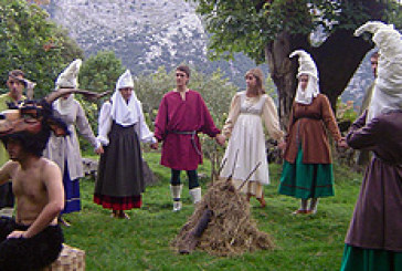 Antzinako akelarreetara bidaia, Kriskitin Taldearen eskutik