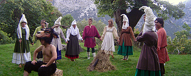 Kriskitin Dantza Taldeak ???Akelarre??? ikuskizuna eskainiko du igandean Mungian