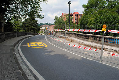 El puente de Zubikurtze ya es de sentido único