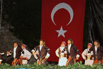 Turkiako taldea gonbidatu du Kriskitinek Nazioarteko Folklore Jaialdirako