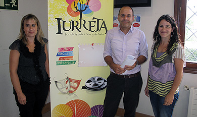 La biblioteca de Iurreta organiza grupos para practicar inglés, francés y alemán