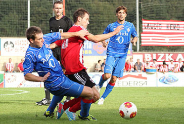 El Amorebieta estrena su casillero de goles y victorias ante un combativo Laudio