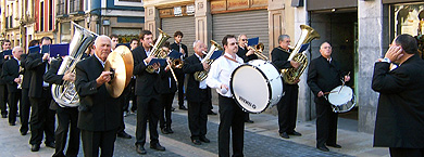 Músicos de Durangaldea homenajean a Santa Cecilia con pasacalles y conciertos
