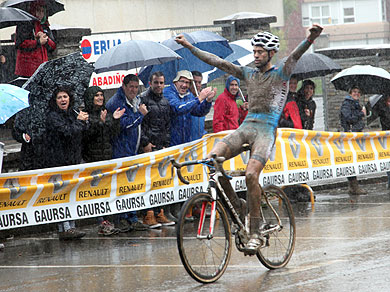 Murgoitio logra en Elorrio su primera victoria de la temporada en Euskadi