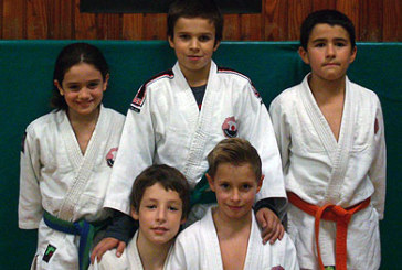 Los alevines del equipo de judo de Durango consiguen tres oros y cuatro platas en Etxebarri