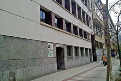 Quejas por la decisión de pasar el curso de personas mayores de AEK al euskaltegi municipal