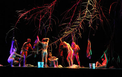 Karrika antzerki taldearen proposamena, arte eszenikoen maratoian ikusgai