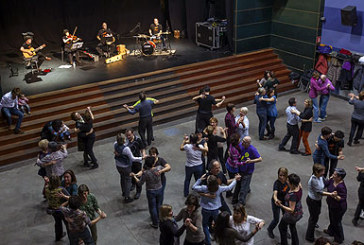 Aiko Taldeak gitarrarekin grabatutako azken diskoa aurkeztuko du Plateruenean