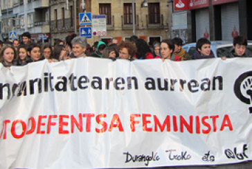 Larunbateko erasoa salatzeko kontzentrazioa egingo dute gaur arratsaldean Durangon