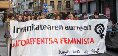 Larunbateko erasoa salatzeko kontzentrazioa egingo dute gaur arratsaldean Durangon