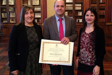 La biblioteca de Iurreta recoge el premio del Ministerio de Cultura por fomentar la lectura