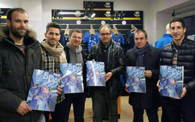 El Amorebieta reedita su exitoso álbum de cromos