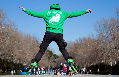 Quedada de aficionados al patinaje urbano en Durango