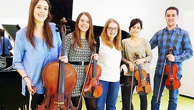 La chelista duranguesa Nerea Aizpurua actúa esta tarde en la Escuela de Música