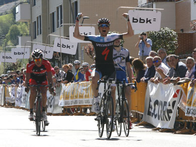 Aguilera vence en la Klasika Primavera de Amorebieta