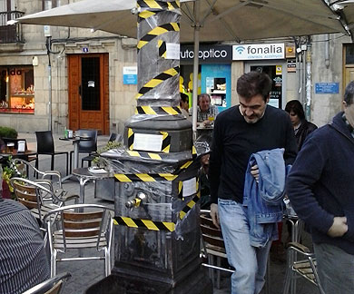 Protesta por el traslado de la fuente de Andra Mari