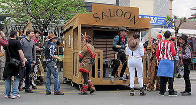 Los ‘Sanprudentzios’ de Matiena se adelantan al sábado con el Día del Disfraz