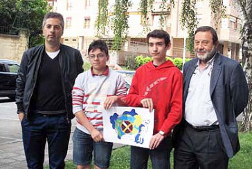 Dos alumnos de Jesuitak ganan el concurso comarcal para alejar el tabaco de las aulas