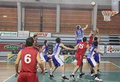 El Tabirako da la vuelta al marcador y se apunta una decisiva victoria