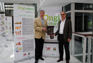 El quinto contenedor anima a 800 familias zornotzarras a reciclar la basura orgánica