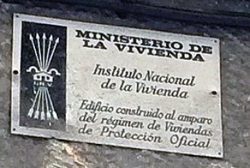 El Ayuntamiento facilitará la retirada de todos los símbolos franquistas de Durango