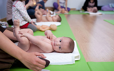 Ametx organiza un taller de masaje infantil para reforzar los vínculos familiares