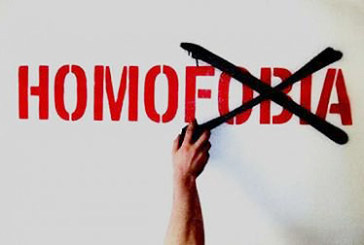 Una exposición en Andragunea alerta sobre la homofobia