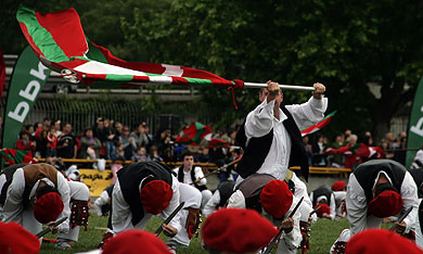 Milaka dantzari batuko dira Elorrion ospatuko den Bizkaiko Dantzarien Egunean