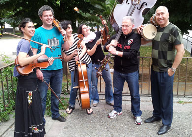 “Queremos romper moldes”