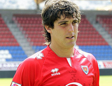 El Amorebieta se refuerza con el delantero Asier Goiria