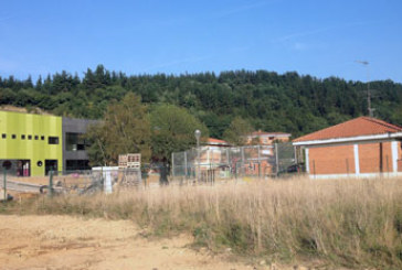 Desalojado el colegio Zelaieta de Abadiño por una falsa alarma de un escape de gas