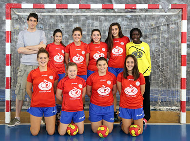 El balonmano femenino también existe