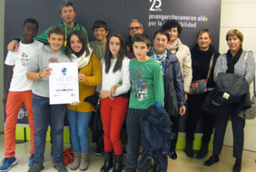 El instituto Juan Orobiogoitia de Iurreta recibe el certificado de escuela sostenible