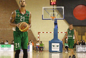 Un triple de Bowman sobre la bocina hace estallar a Larrea