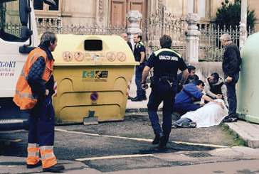 La Policía Municipal equipa sus coches con dos desfibriladores