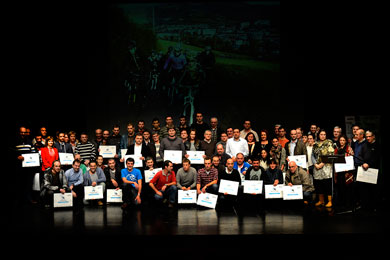 Durangaldeko 60 elkarte bildu ziren ‘Euskara eta Kirola eskutik’ hitzarmena sinatzeko