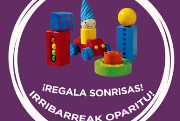 Podemos-Ahal Durangaldea se presenta en sociedad con una recogida de juguetes