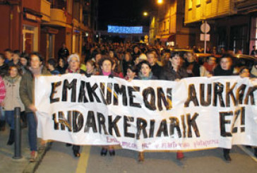 Varios miles de personas repudian en Abadiño el doble asesinato machista