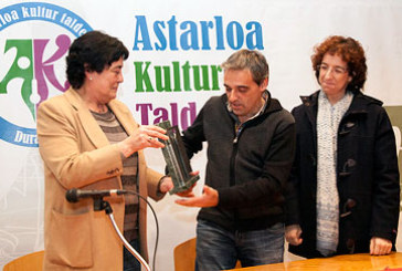 Tronperri dantza taldea recibe este año el Premio Astarloa